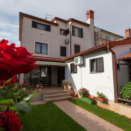 Apartments Grozdanic Fažana Exterior foto