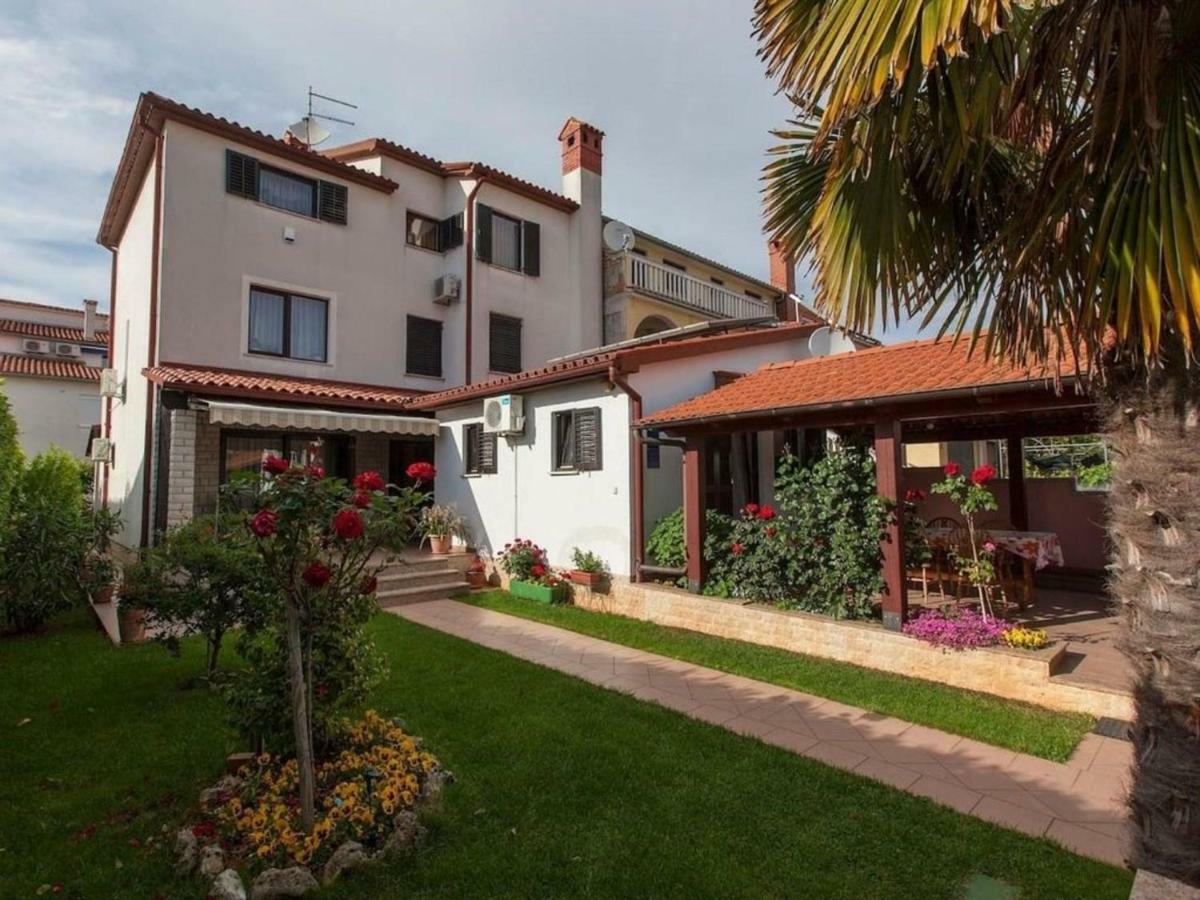 Apartments Grozdanic Fažana Exterior foto